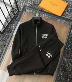 Picture of Dior SweatSuits _SKUDiorM-5XLkdtn12327982